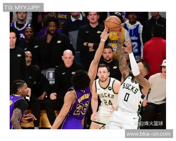 惊险一战！雄鹿队反超湖人，晋级总决赛